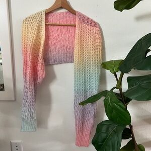 Pastel crochet bolero